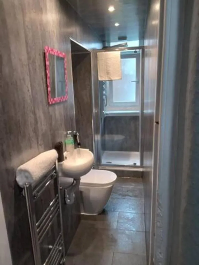 Warm 1 Bed Apartment By Holyrood Palace And Park! Edinburgh United Kingdom